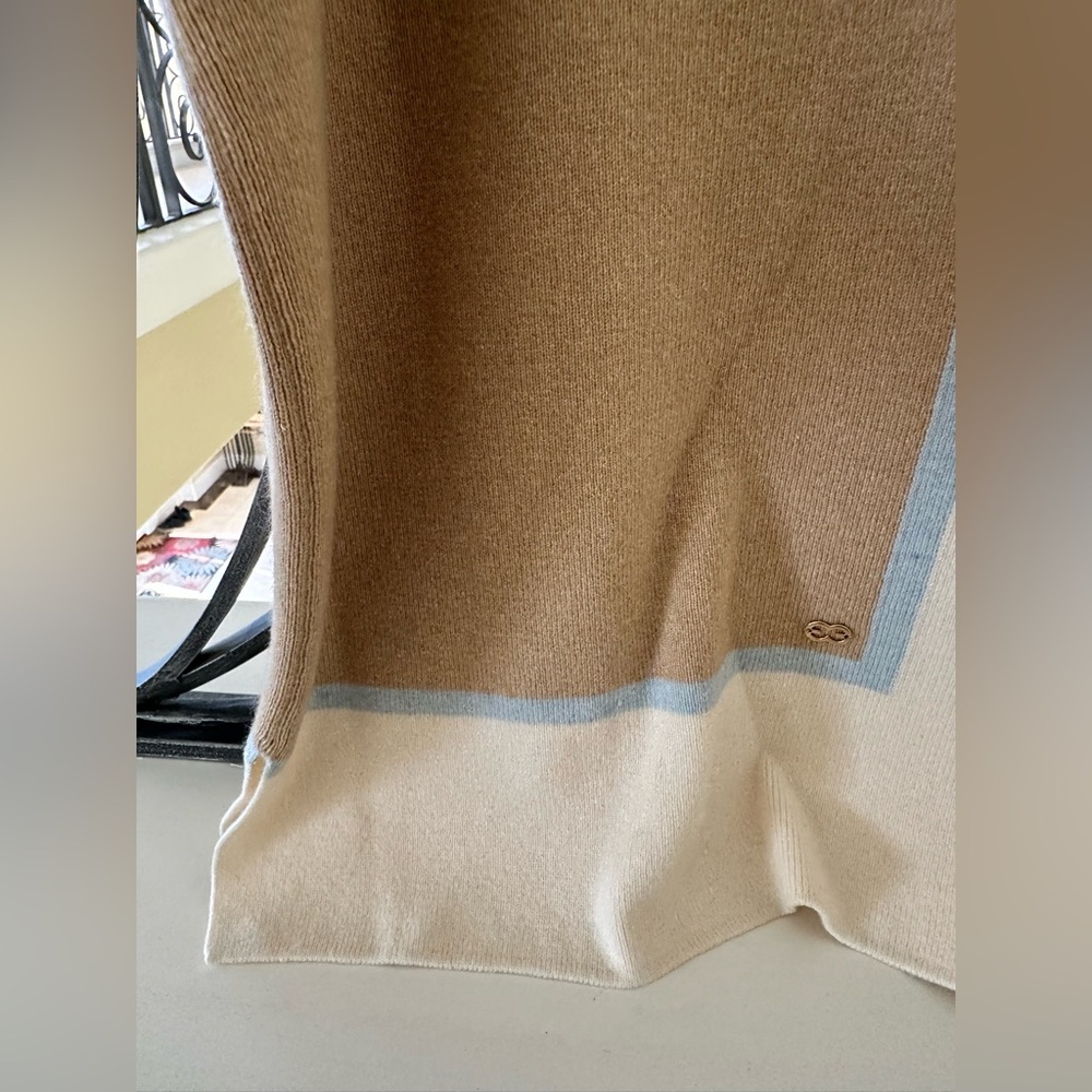 Escada Tunic - Picture 2 of 7
